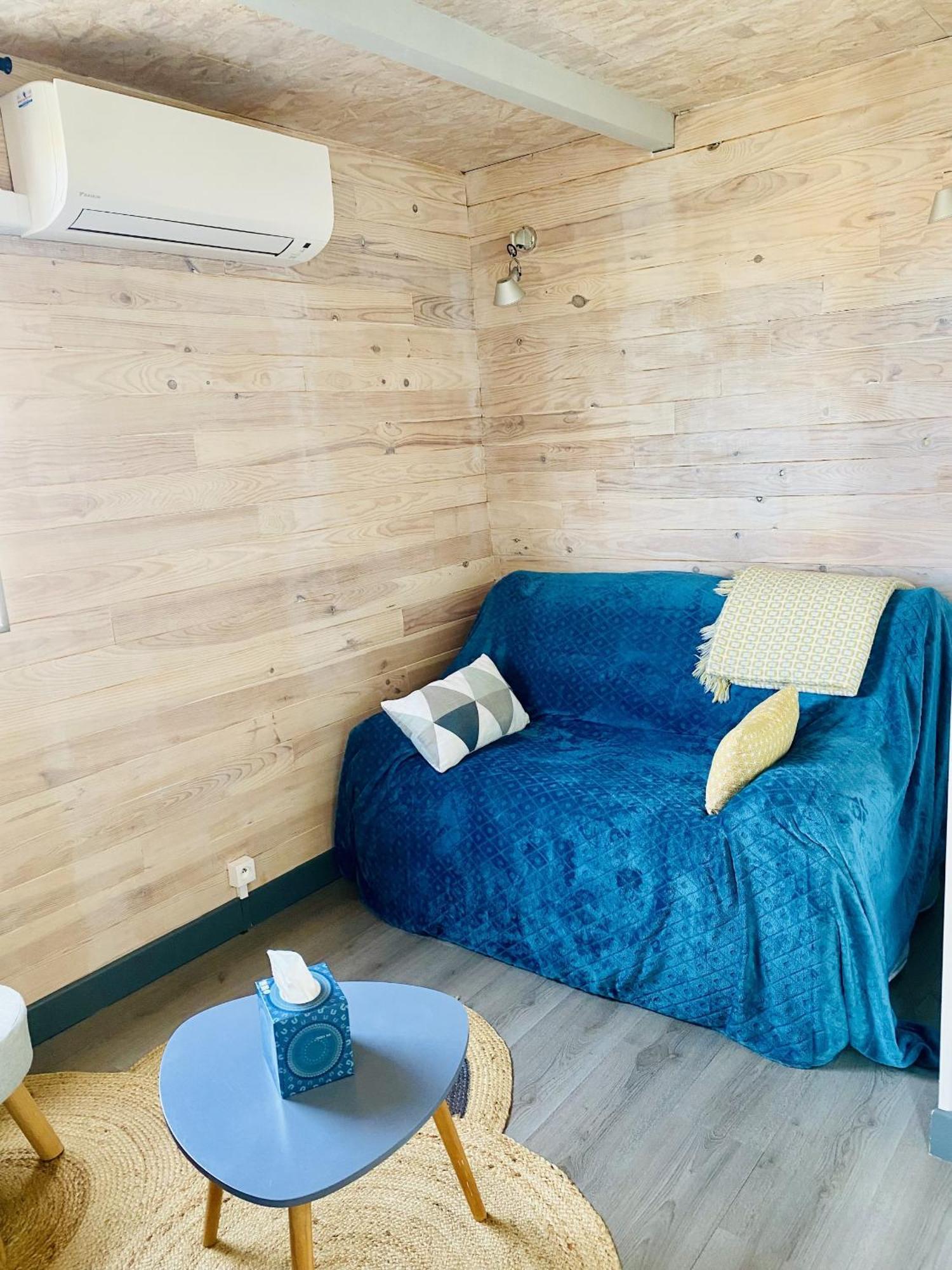 Chalet Atypique Au Calme Avec Emplacement Ideal Soubise Extérieur photo